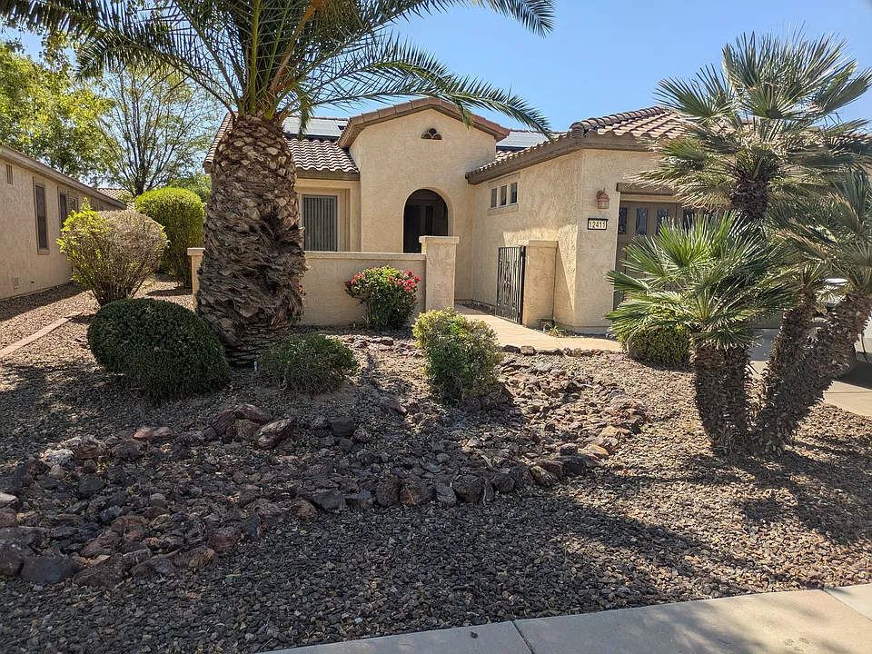 12411 W Roberta Ln