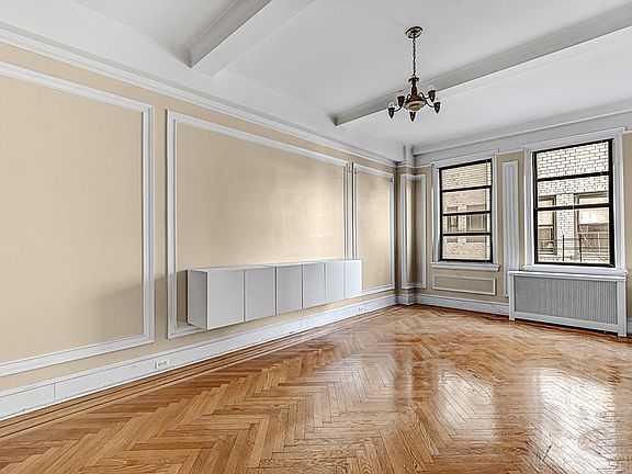 2nd image of 535 W 110th St APT 12A