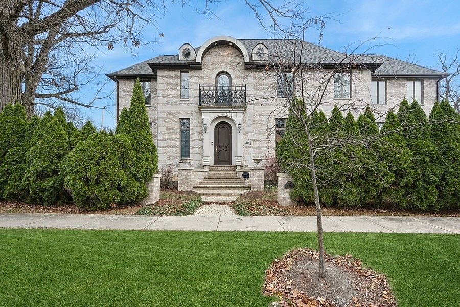 1st image of 305 Greenwood Ave