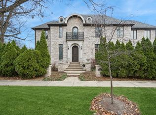 305 Greenwood Ave, Glencoe, IL 60022