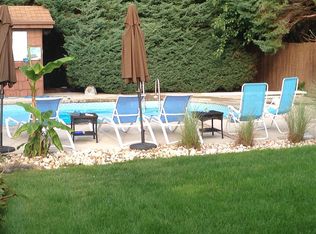 21 Ottowa Rd N, Morganville, NJ 07751