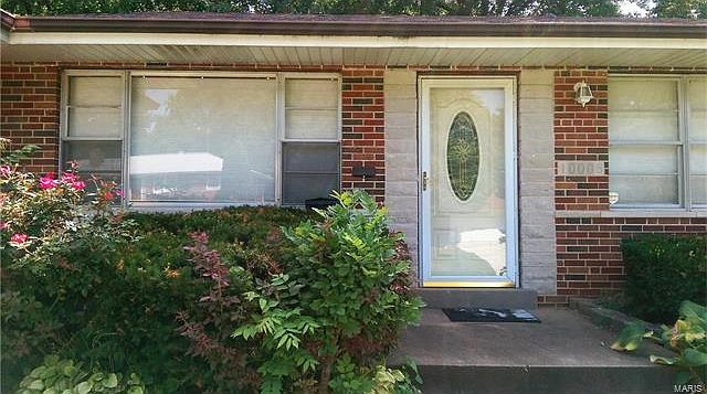 1st image of 10008 Grosvenor Dr