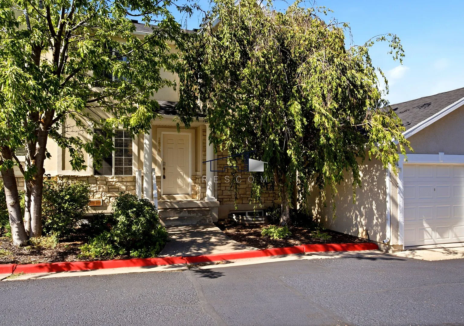 Eastwood — Photo 2