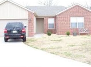 146 Echo Valley Cir, Reeds Spring, MO 65737