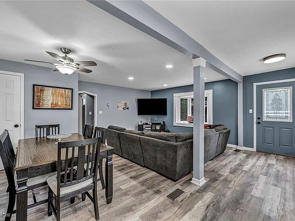 5th image of 5461 Wellesley Ave