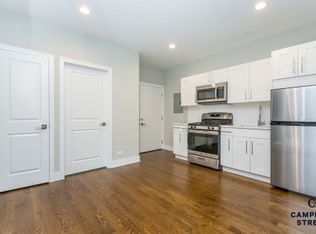 1911 W Irving Park #405, Chicago, IL 60613