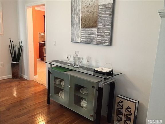 4th image of 8840 249th St