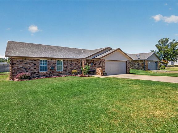 2nd image of 1209 Prairie Heights Dr