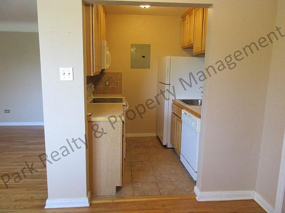 4th image of 733 E 2nd Ave APT 304