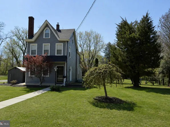 188 Church St E, Edgewater Park, NJ 08010