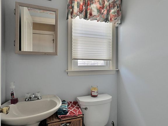 357 Elm Ln Brick NJ 08723 USA-print-005-