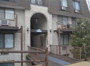 5 Revolutionary Rd, Ossining, NY 10562