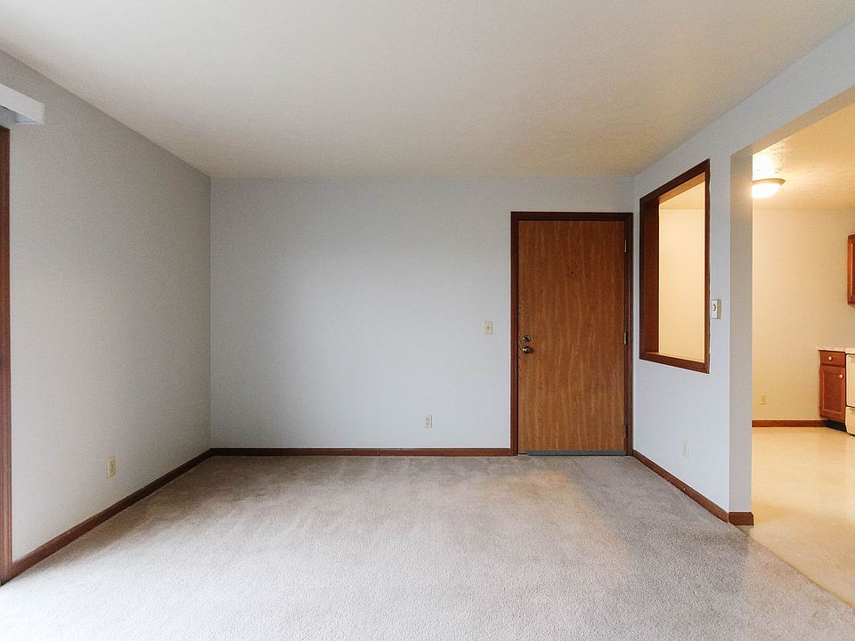 Lynnwood Apartments 22156 Maple Ct Woodburn IN Zillow