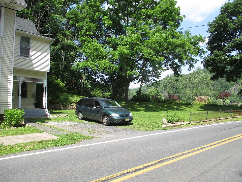 1426 Frost Hollow Rd, Easton, PA 18040 Zillow