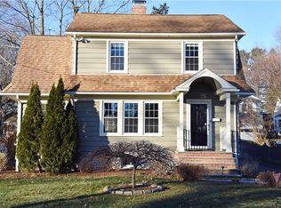 39 Barbara Dr, Norwalk, CT 06851