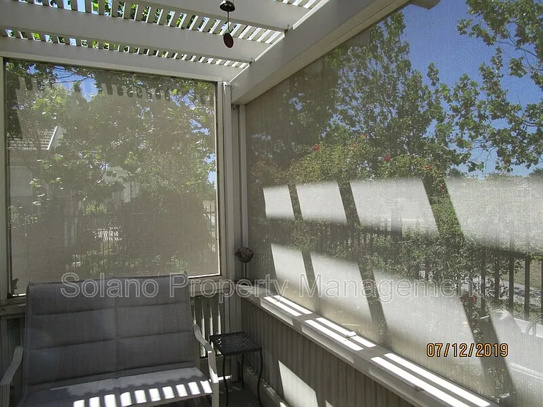 451 Edgewood Dr — Photo 5