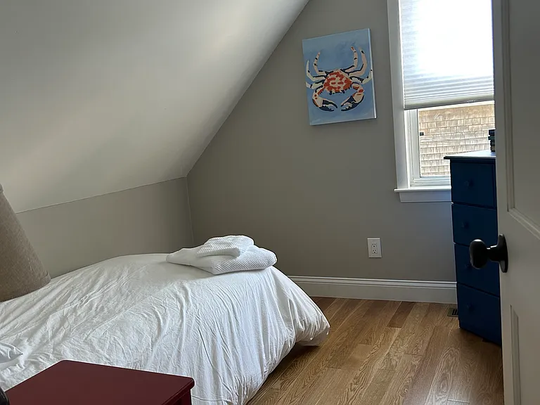 299 Narragansett Ave — Photo 5
