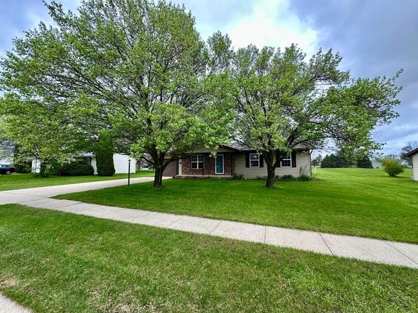 20 Lloyd Dr, North Lewisburg, OH 43060