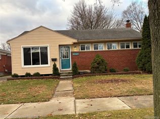 20020 Shady Lane Ave, Saint Clair Shores, MI 48080