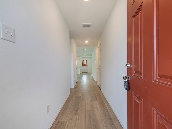 4th image of 5416 Lavender Dr