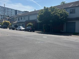 1908 NE Multnomah St APT 9, Portland, OR 97232