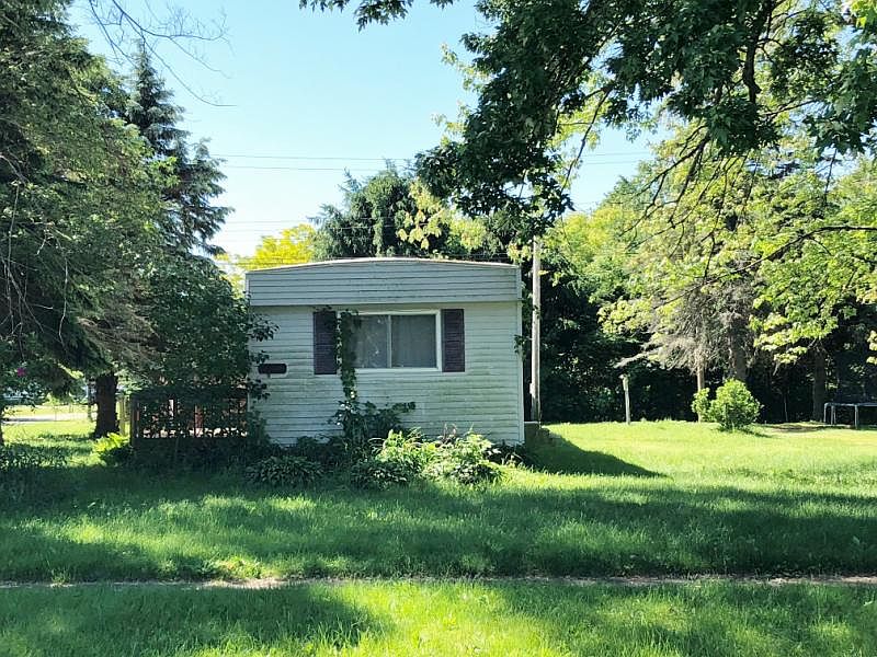 4840 Main Rd, Applegate, MI 48401 Zillow