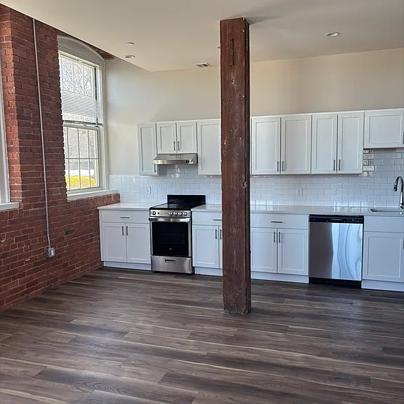87 N Water St #106 — Photo 6