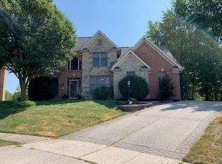 2440 Greystone Ln, Springfield, OH 45503