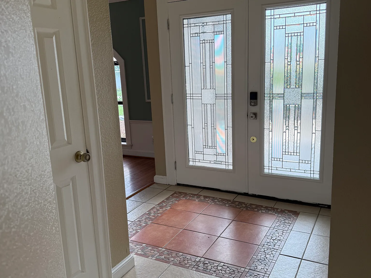 252 Santa Rosa Dr — Photo 2