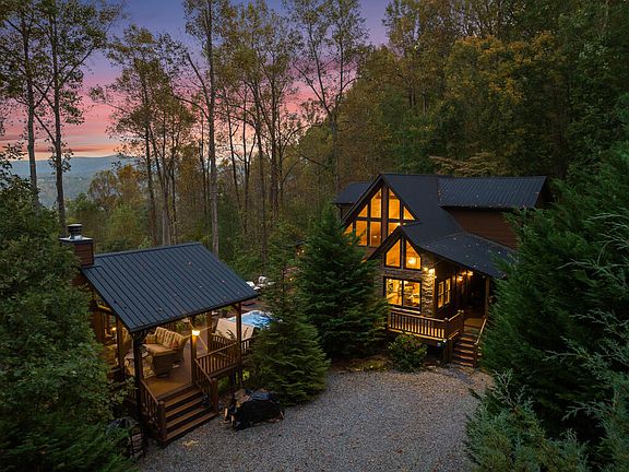 2nd image of 929 Overlook Rd