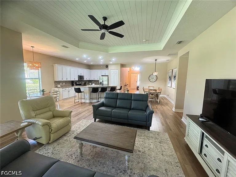 10253 Gulfstone Ct — Photo 18