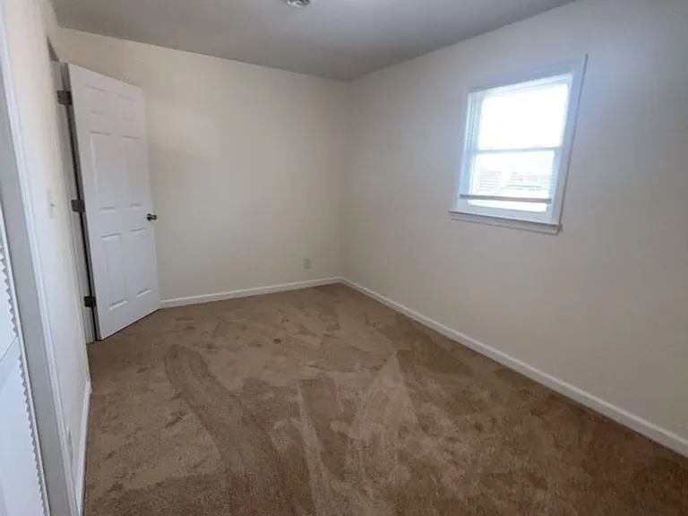 500 Skyline Dr Unit 16 — Photo 28