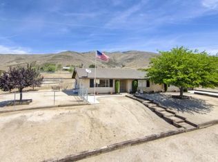 35560 Thomas Rd, Agua Dulce, CA 91390