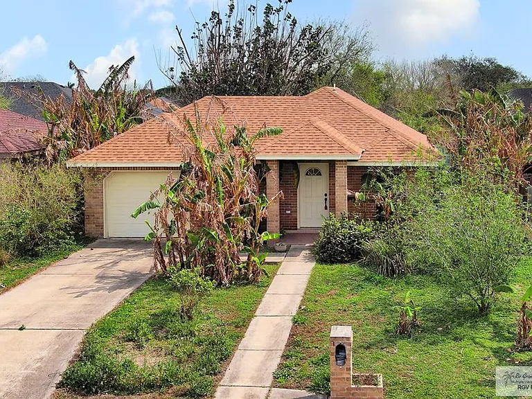365 Mango Ln — Photo 1