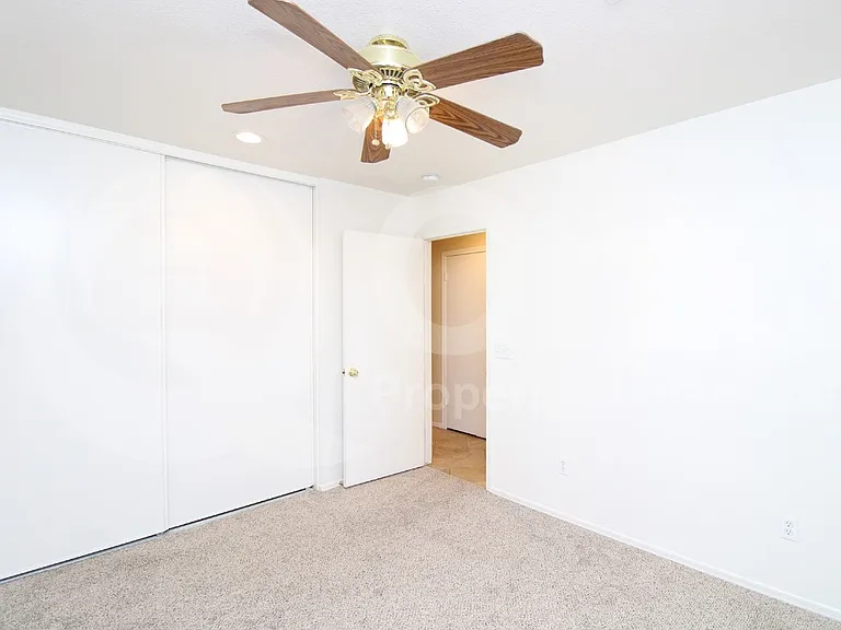 5216 E Florian Ave — Photo 10