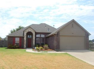 9607 N 100th Ave E, Owasso, OK 74055