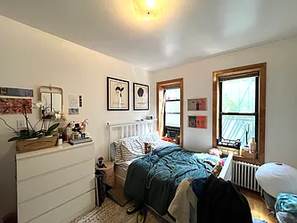 Rented by KNOCKKNOCK LLC