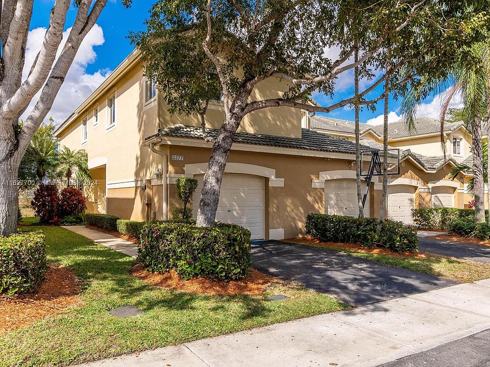 1st image of 2277 Pasadena Way #2277