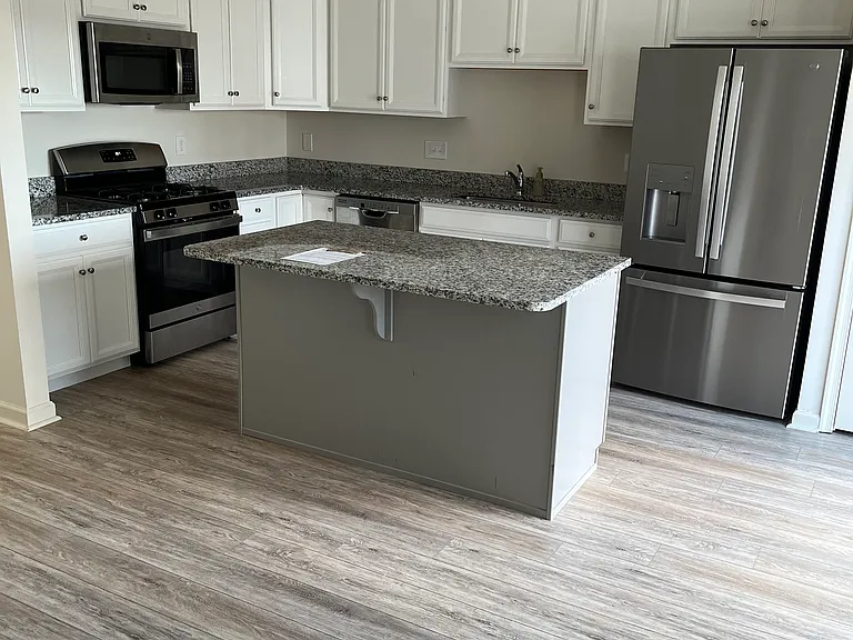 313 Ashby Commons Dr — Photo 11