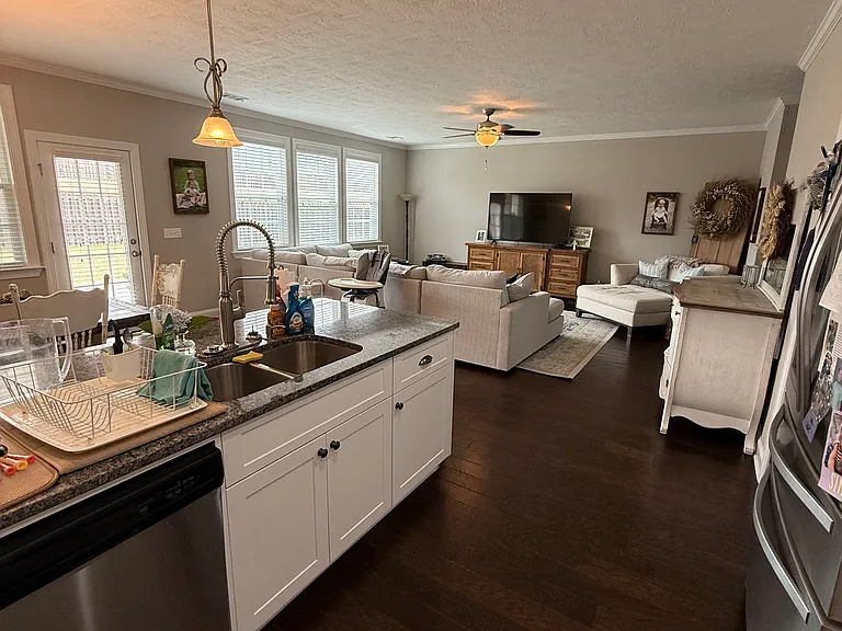 926 Glenhaven Dr — Photo 4