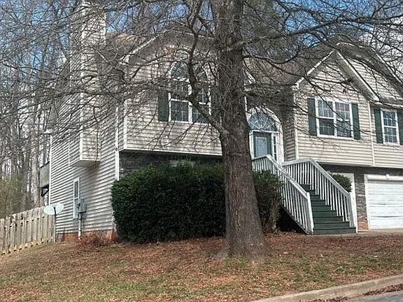 2nd image of 2811 Feldspar Way