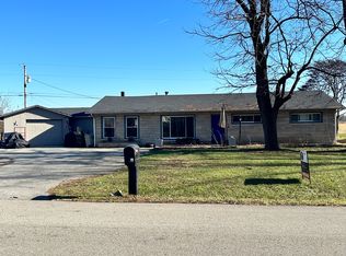 1982 N Beechbrook Dr, Shelbyville, IN 46176