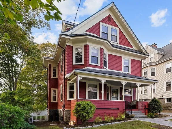 45 Marion St, Quincy, MA 02170