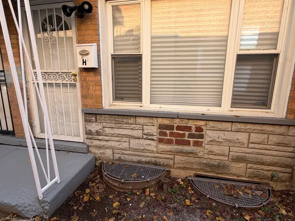 7011 S East End Ave APT H, Chicago, IL 60649