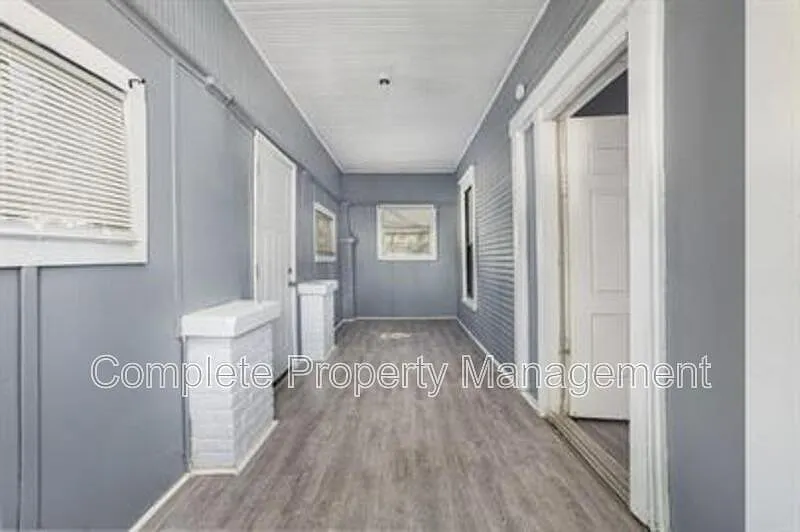 2 bed, 2.0 bath, 1513 sqft, $1,000 — Photo 2