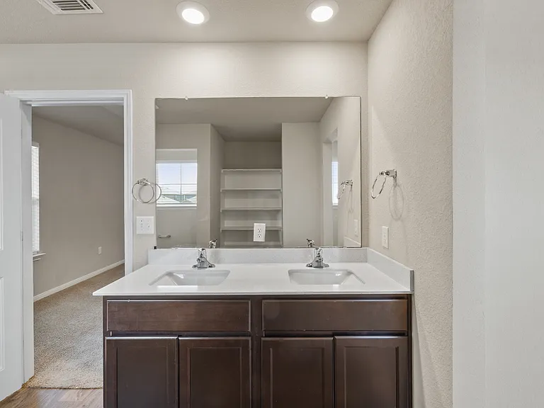2905 Maryanne Ln — Photo 33