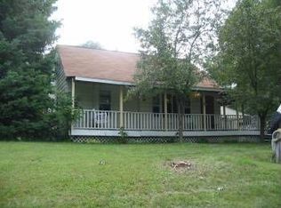 29 Center Rd, Circle Pines, MN 55014