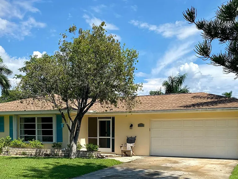 5045 Greenbriar Dr — Photo 22