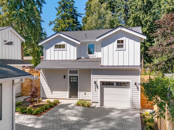 2546 NE 143rd St, Seattle, WA 98125