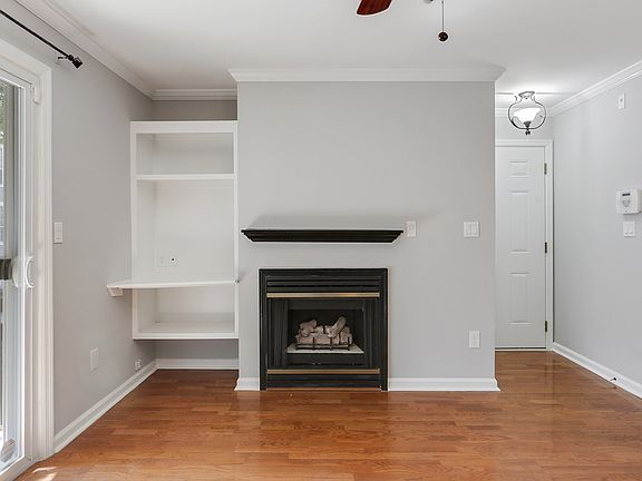2nd image of 625 Granville Ct